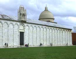 Piazza Miracoli pisa
