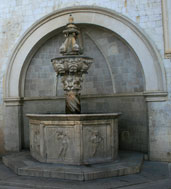 Brunnen vor Hauptwache dubrovnik