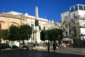 piazza_del_popolo alberobello